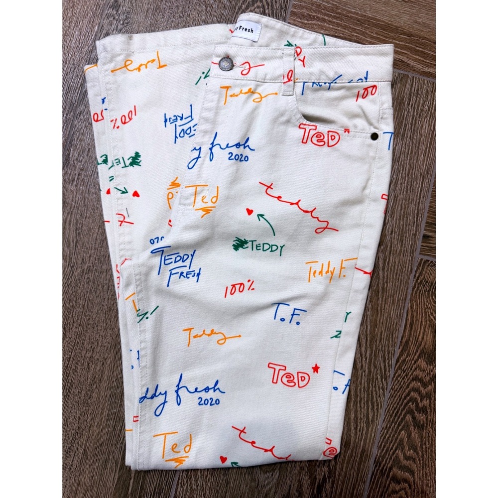 Teddy Fresh 2020 Graffiti Logo Print Jeans Cream Cotton‎ Size 28